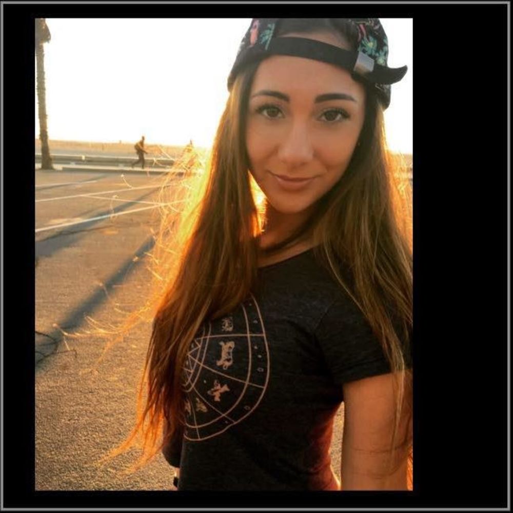 Meet your Posher, Julia