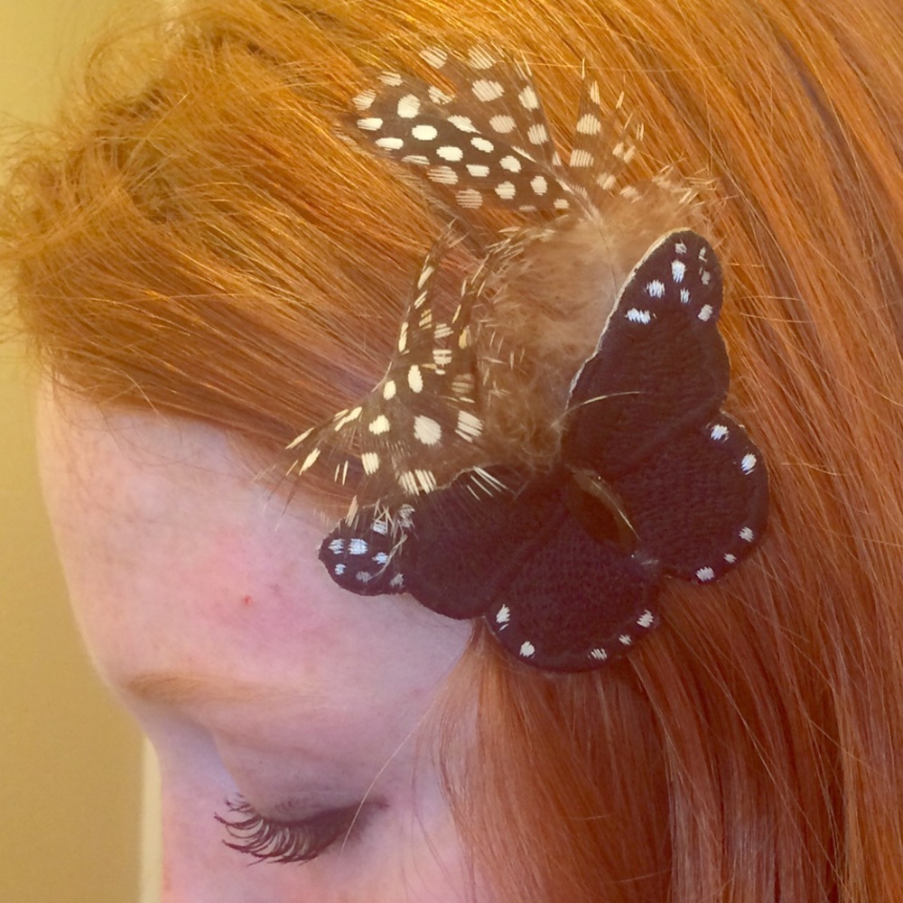 Butterfly hair clip - black and white - vintage