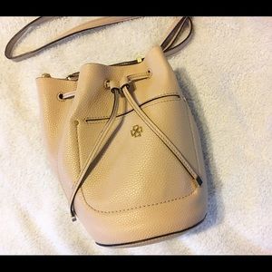 AT Cross Body Bucket bag