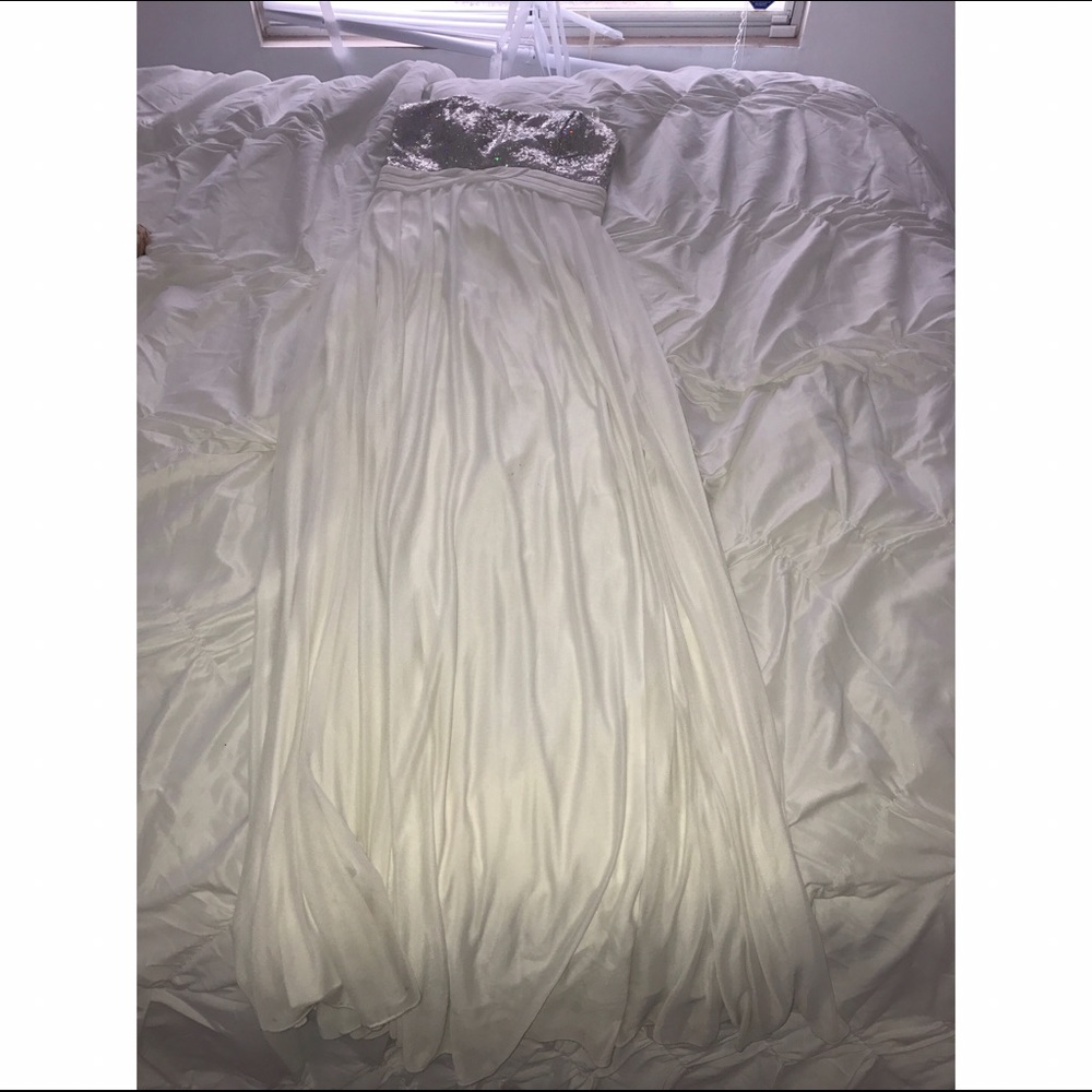Long white dress