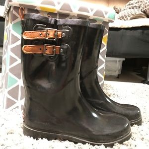Black Glossy Chooka Rainboots