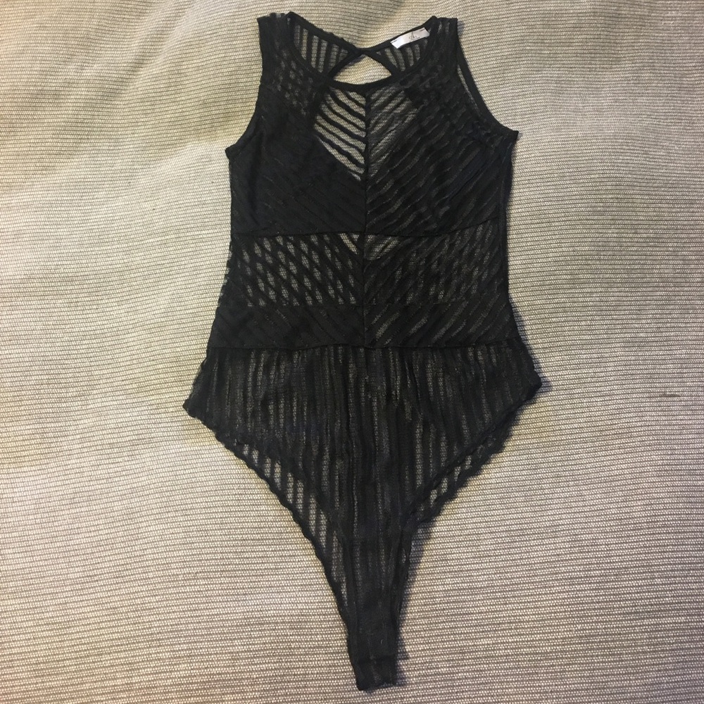 💟SOLD💟 Black Striped Bodysuit - Size M - NWOT