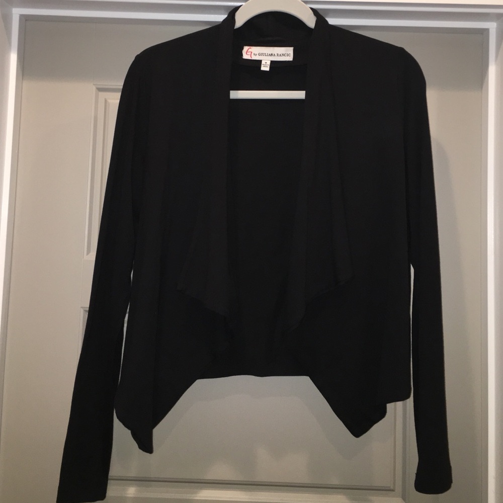 Short cardigan