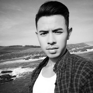 Meet your Posher, DeVince