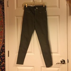H&M army/olive jeans w/ flattering detailing