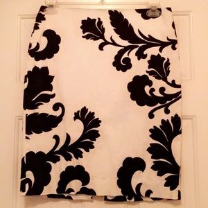 White and Black Professional Skirt