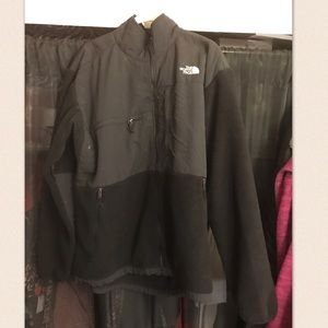 Men's black North Face Denali Jacket
