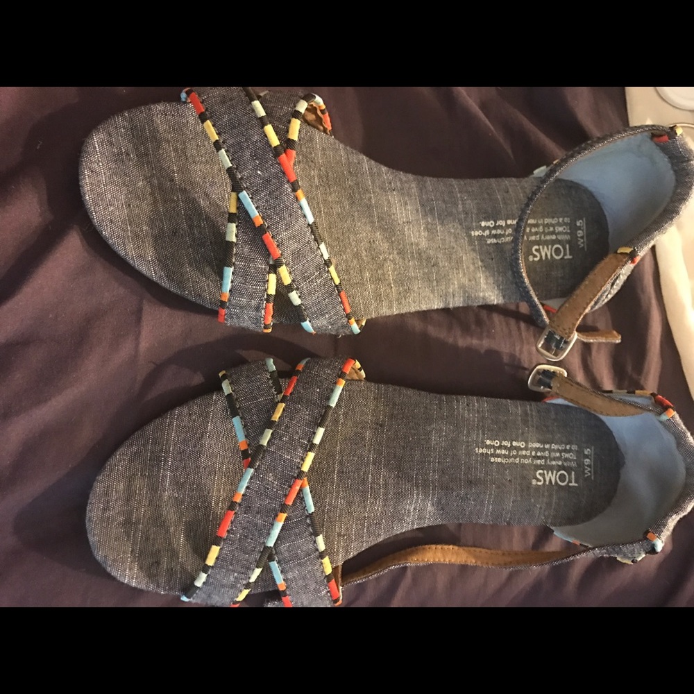 Toms sandals
