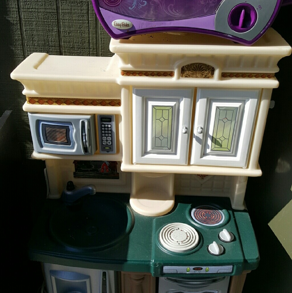 Kids Play Kitchen with easy bake oven