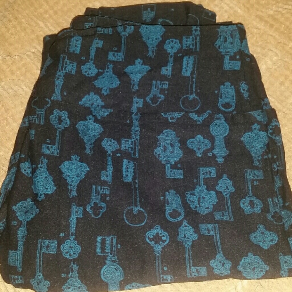 LULAROE BNWT KEY LEGGINGS OS