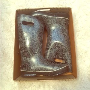 BOGS rain boots