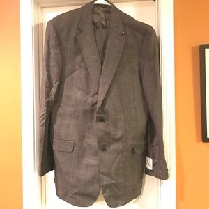 Jos a Bank men's suit jacket and pants!