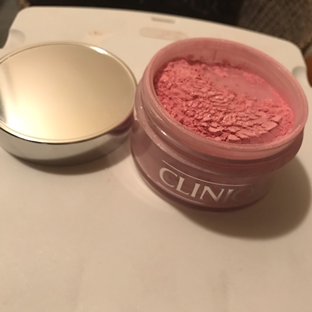Limited Edition Clinque Face Powder