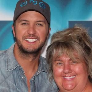 Meet your Posher, Joann