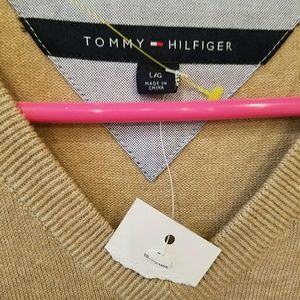 Men's size Large Tommy Hilfiger beige vest