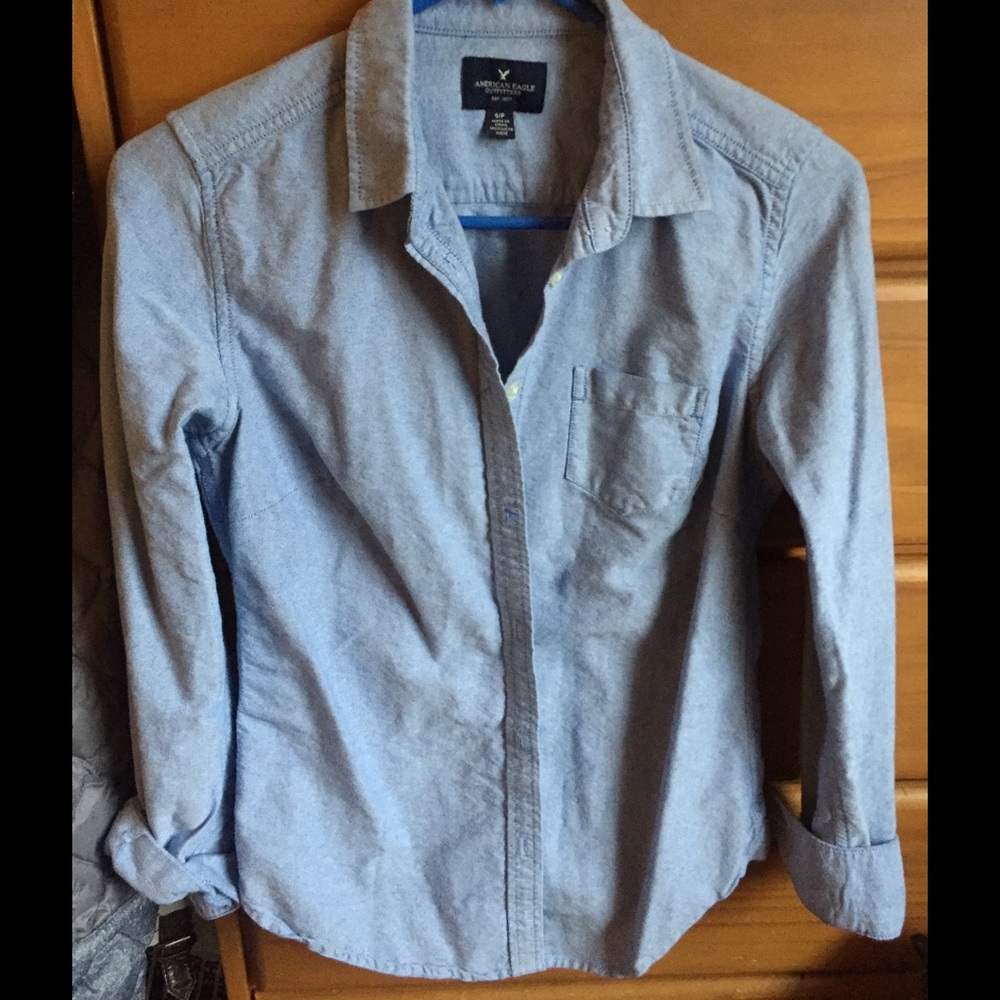 AEO cotton button-up