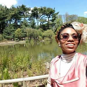 Meet your Posher, Desiree