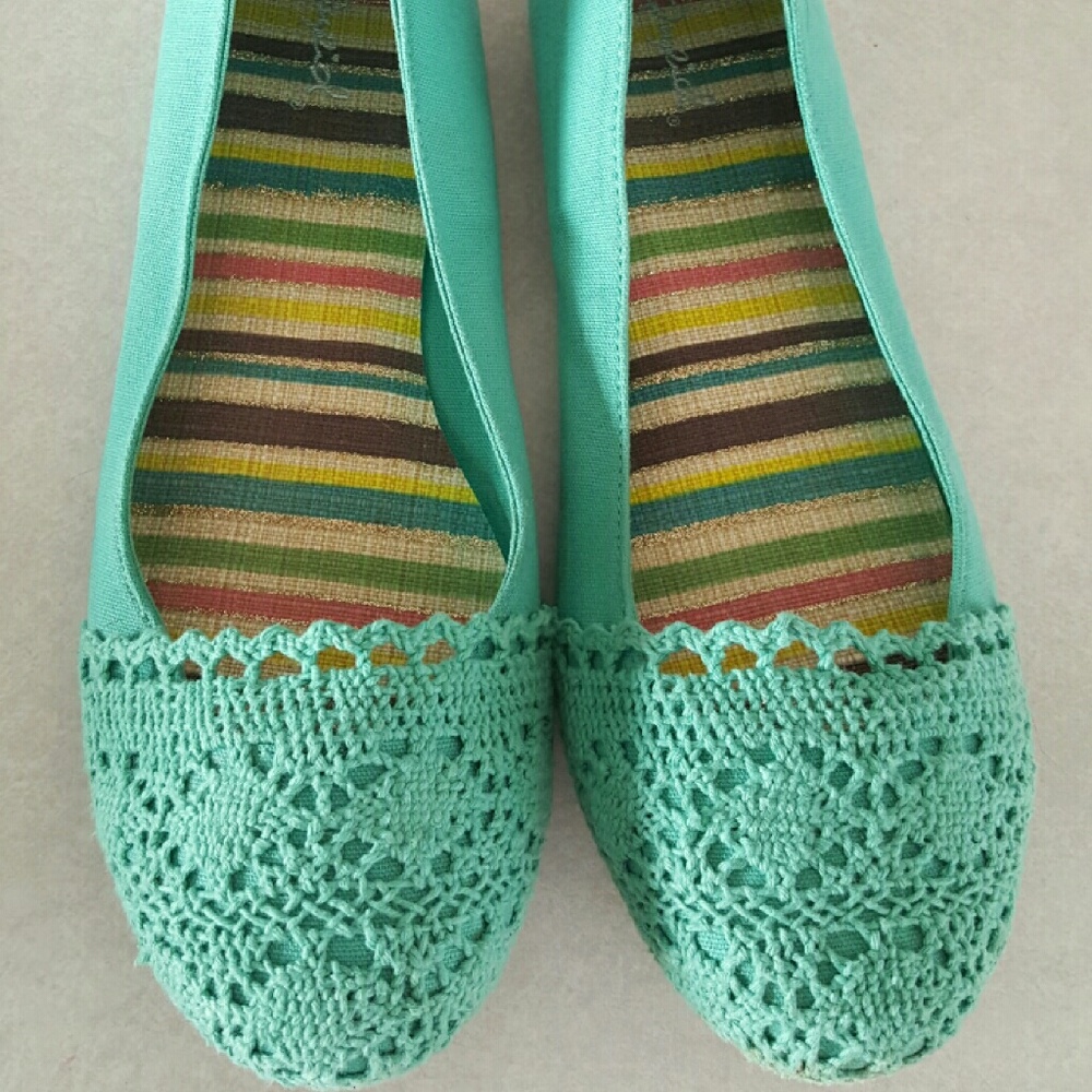 Turquoise flats