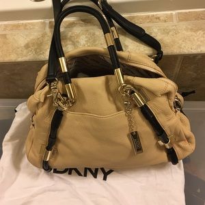 Gorgeous leather Donna Karan handbag
