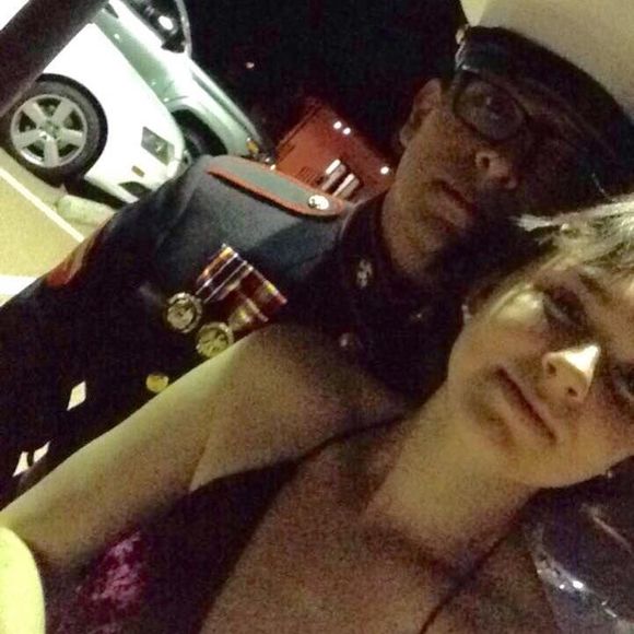 Meet your Posher, Wysteria - Picture 1 of 1