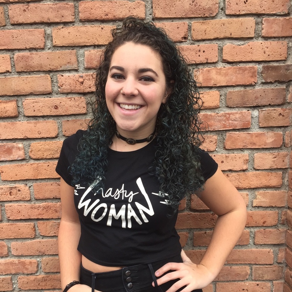 Nasty woman t/crop