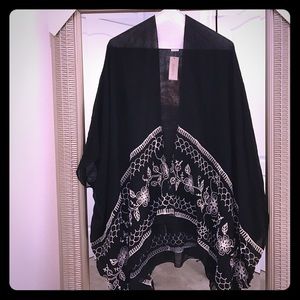 New with tags lightweight kimono.