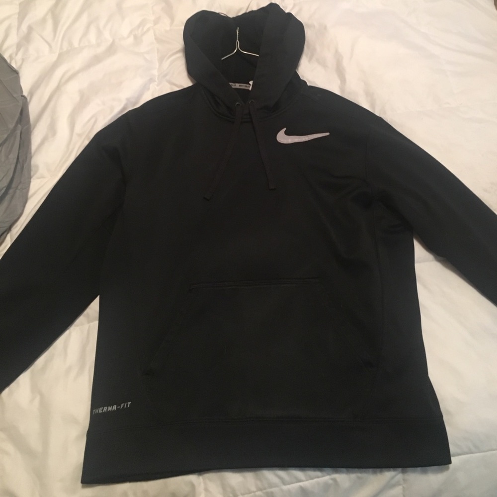 NIKE THERMA FIT HOODIE