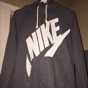 Women's medium Nike hoodie