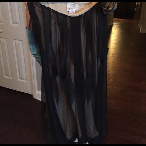 Ryu dress - Picture 4 of 5