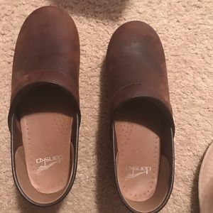 New brown leather Dansko