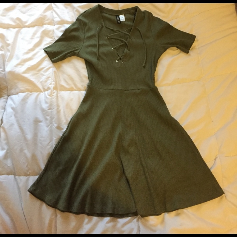 OLIVE GREEN LACE UP DRESS
