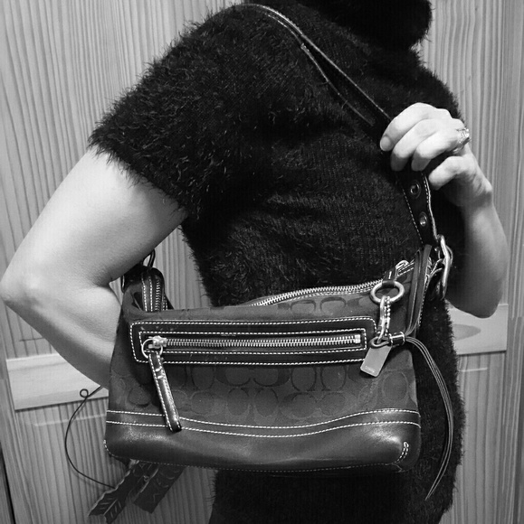 coach Handbags - Authentic Coach bag