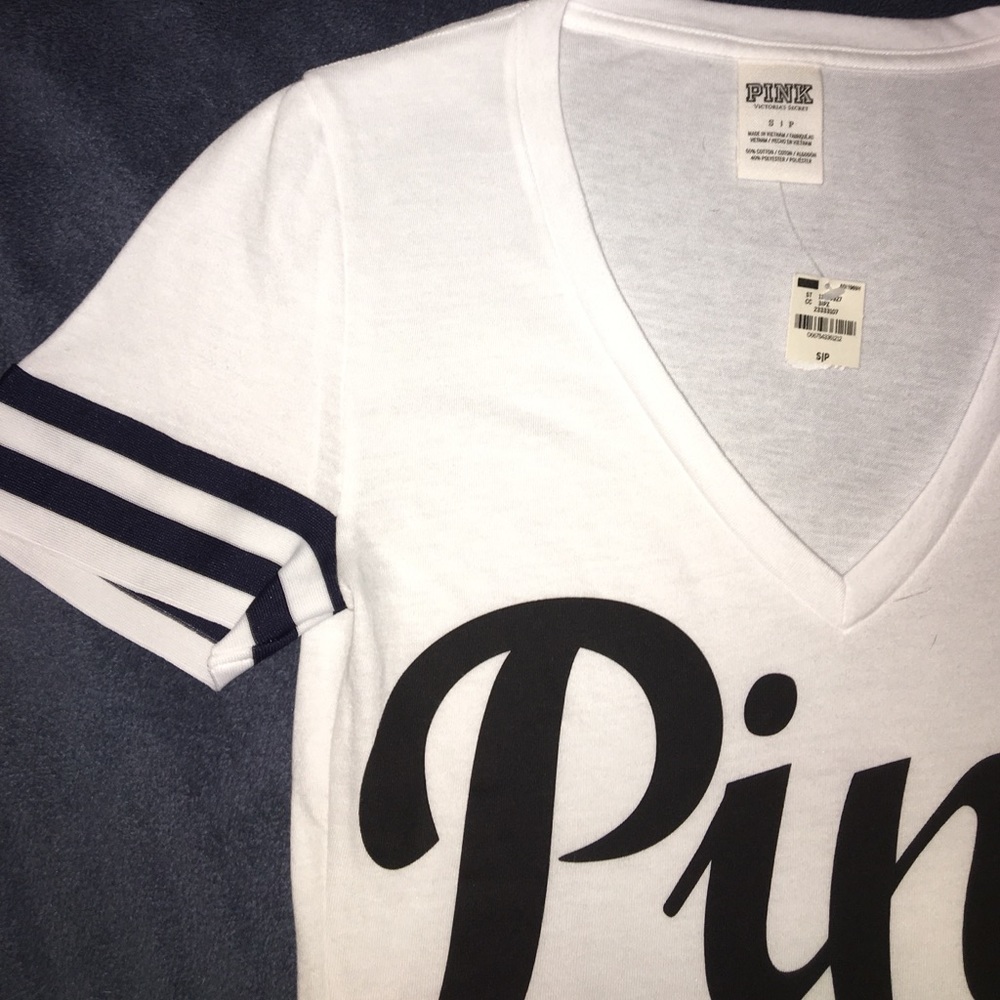 VS White V Neck