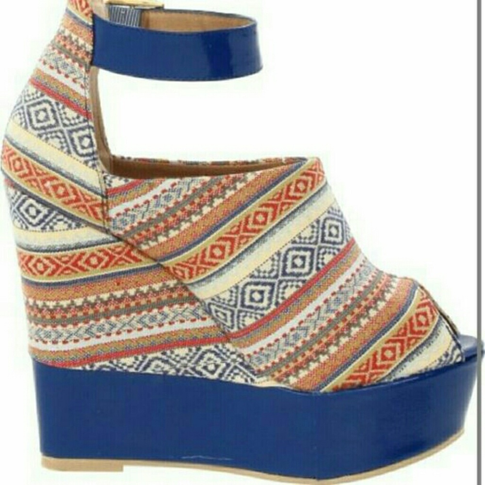 Steve Madden wedges 5.5 in heel - Picture 6 of 6