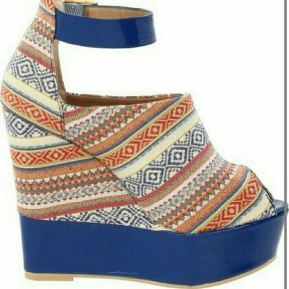 Steve Madden wedges 5.5 in heel - Picture 6 of 6