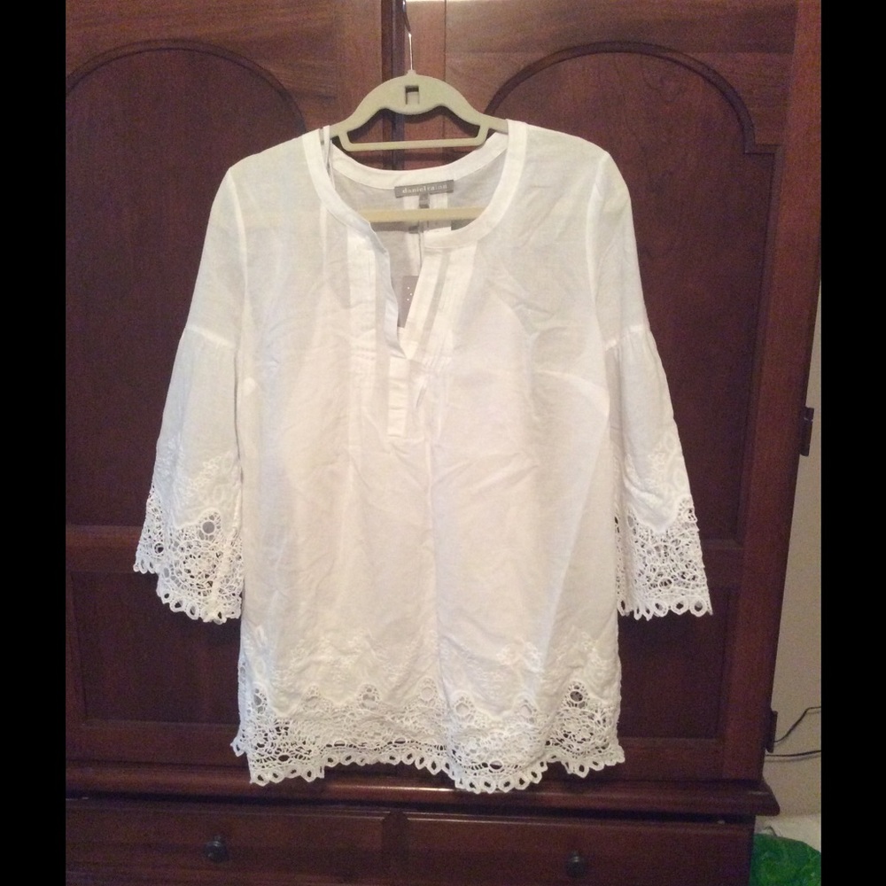 Daniel Raiin: Driegen Maternity Top, NWT