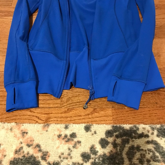 Lulu lemon - Picture 2 of 3