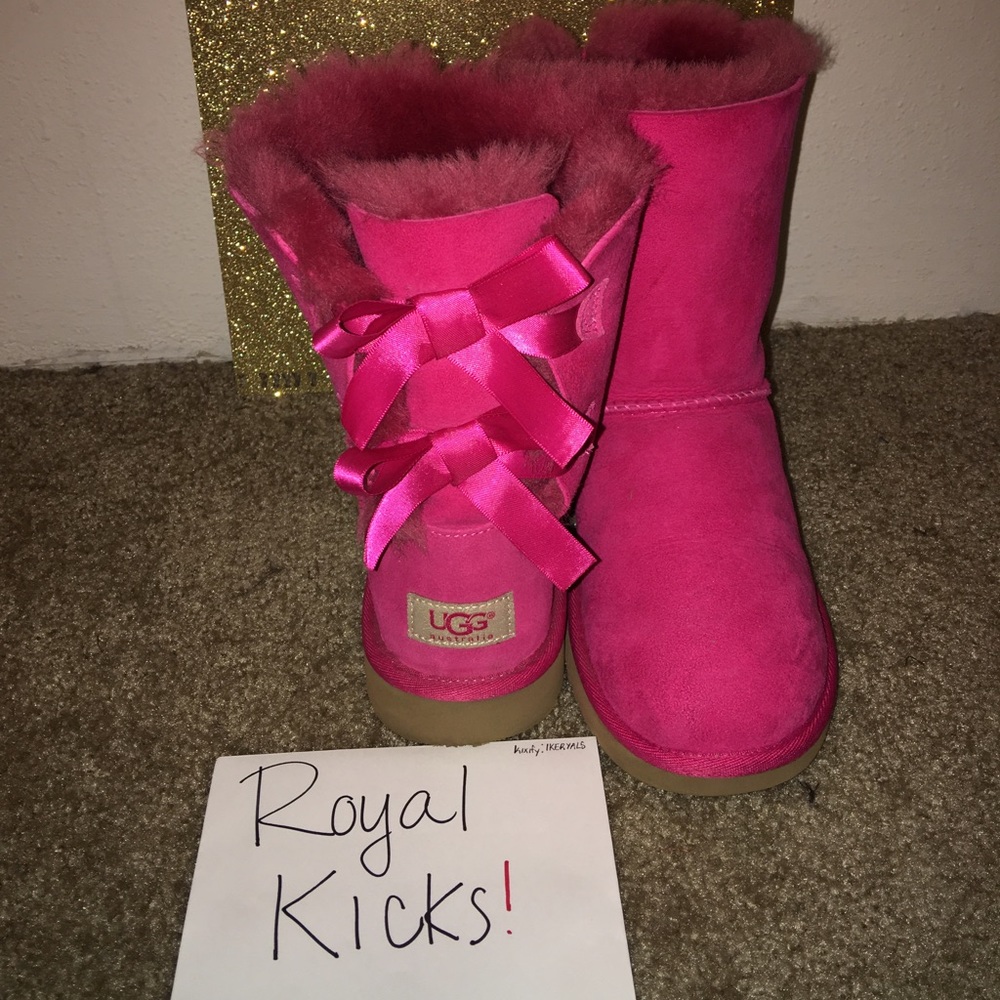 UGGS