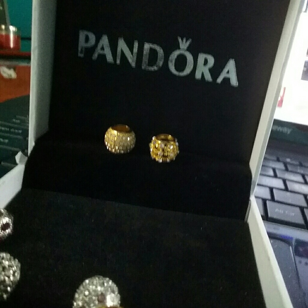 Pandora Authentic Gold charms 2