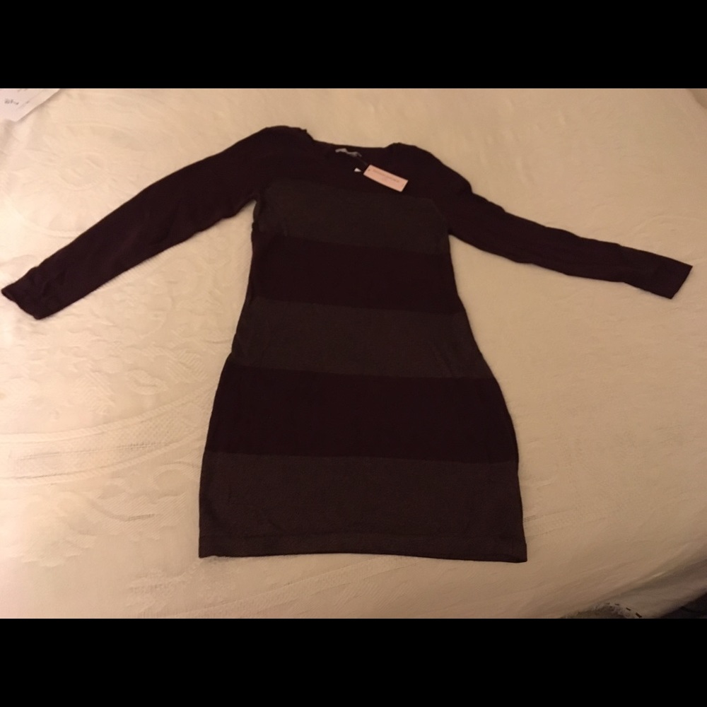 Banana Republic striped maroon shift dress - Picture 2 of 6
