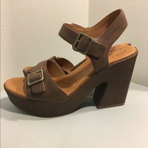Kork Buckle Heel