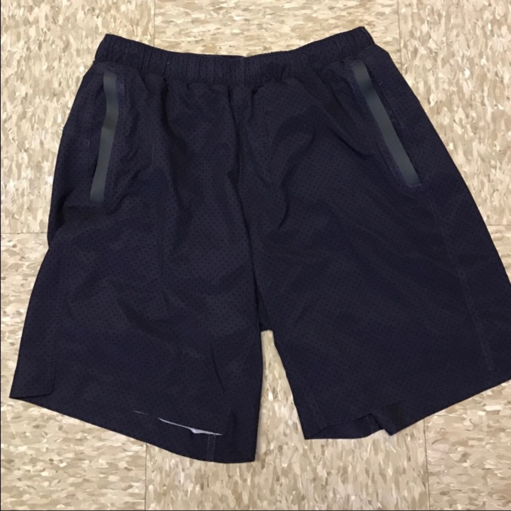 Lululemon black shorts size m