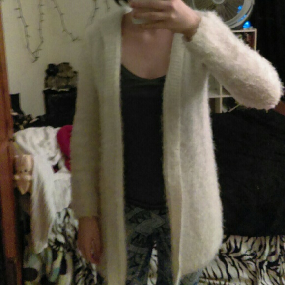 White fuzzy coat - Picture 2 of 2