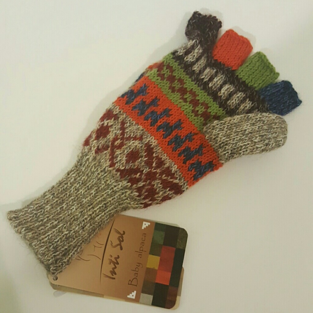 Alpaca mittens with removable finger tips cover