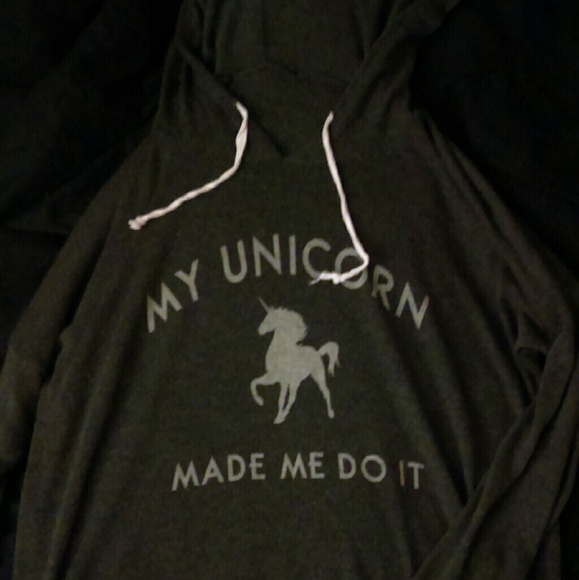 Gray unicorn sweater - Picture 1 of 2