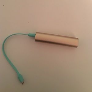Dabney lee portable charger