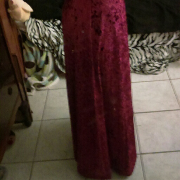 Red maroon dress - Picture 2 of 3