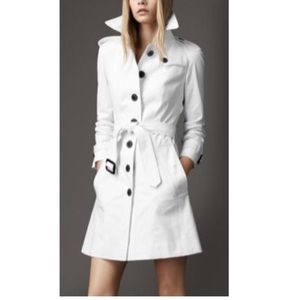 ✨$2000 to $300✨Authentic Burberry Coat