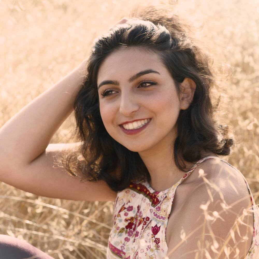Meet your Posher, Kiana