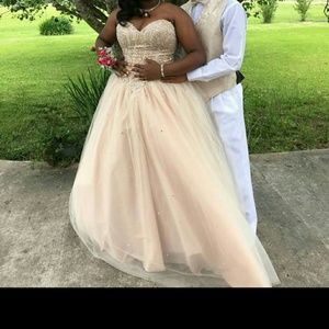 Prom Dress / Ball Gown